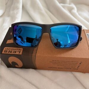 Costa Rinconcito Sunglasses with Blue Mirror Polarized Lenses